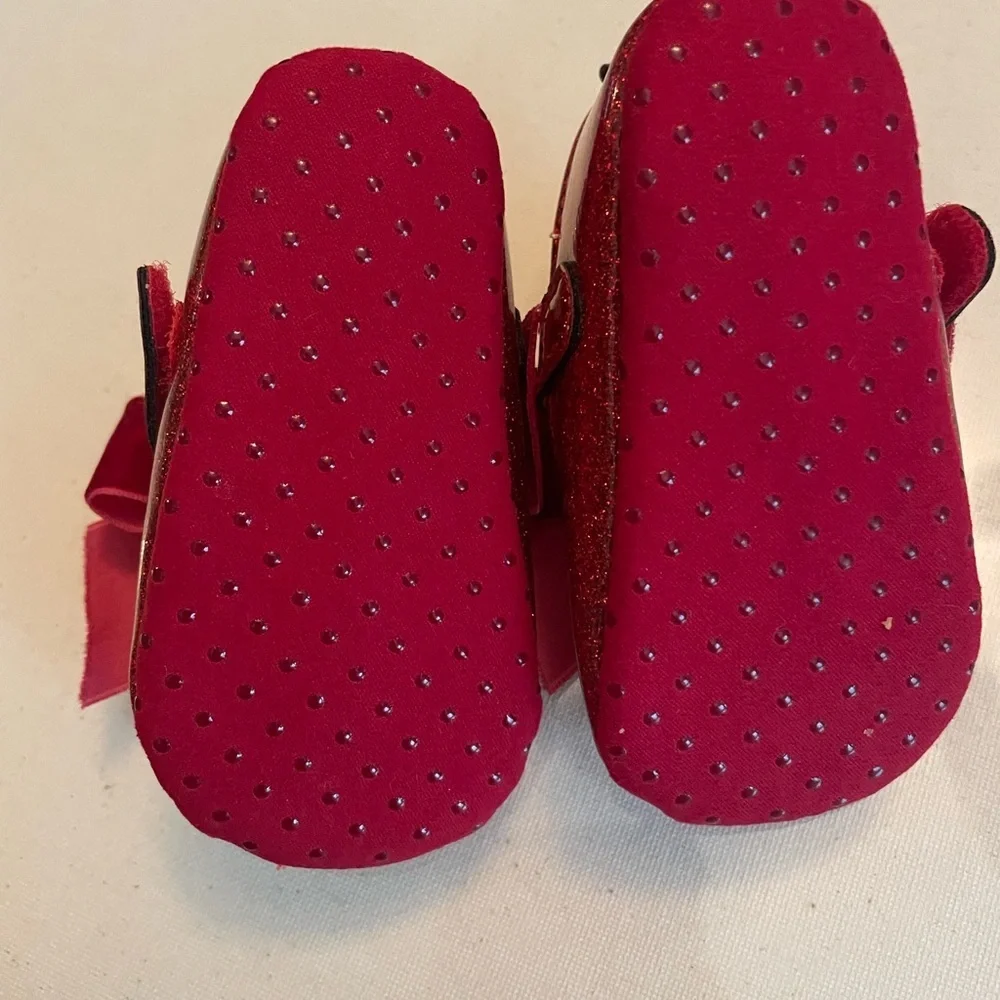 Glittery Red Bow girl baby Shoes 0-6 months